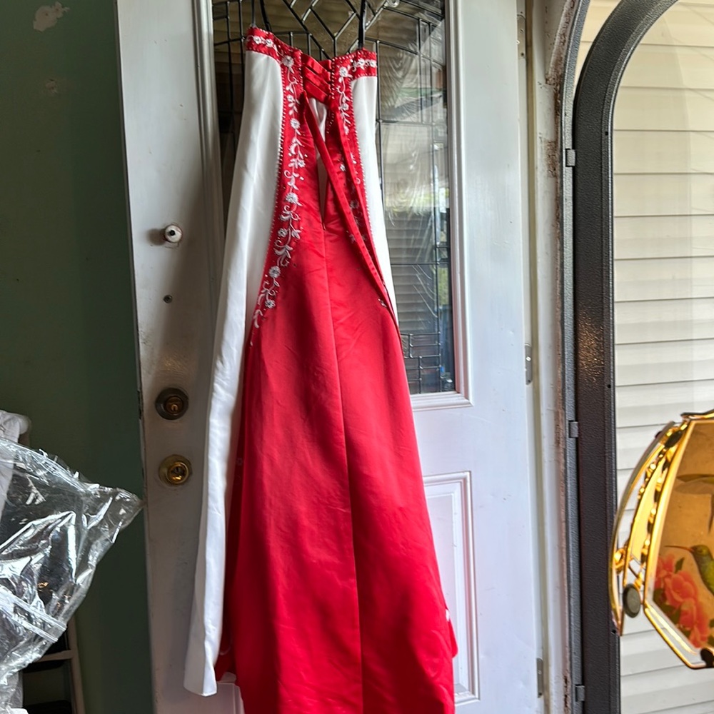 MILANO PROM or BRIDESMAID DRESS RED AND WHITE Drawstring back
